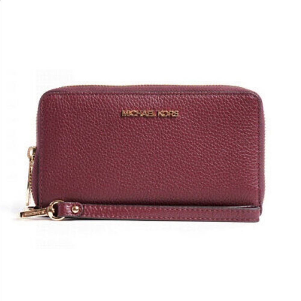 Michael Kors Jet Set Travel Large Flat Multifunction Wristlet Pebble Leather